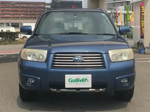 カタログ画像：フォレスター （FORESTER） ２．０Ｘ 2005年12月 CBA-SG5 2000cc ニューポートブルー・パール 燃費13.6km / l フロント