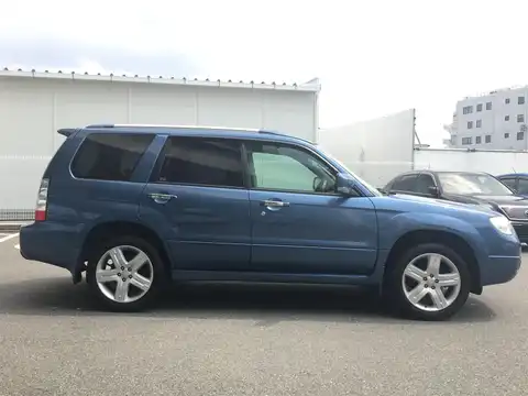 カタログ画像：フォレスター （FORESTER） ２．０Ｘ 2005年12月 CBA-SG5 2000cc ニューポートブルー・パール 燃費13.6km / l 外装