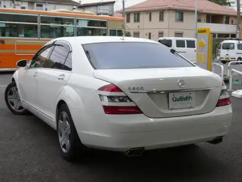 カタログ画像：Ｓクラス （S-CLASS） Ｓ６００ロング 2007年10月 ABA-221176 5500cc カルサイトホワイト（Ｓ） 燃費5.9km / l バック