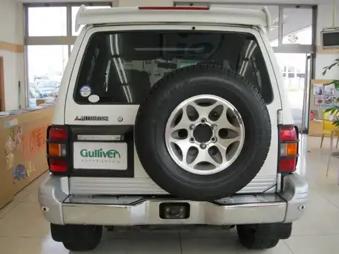 カタログ画像：パジェロ （PAJERO） Ｊトップ ＪＳ 1997年5月 E-V23C 3000cc ソフィアホワイト バック