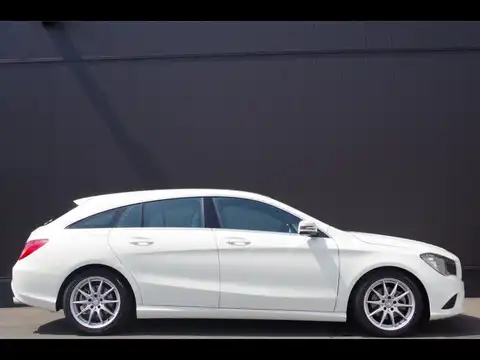 カタログ画像：ＣＬＡクラス シューティングブレーク （CLA-CLASS SHOOTING BRAKE） ＣＬＡ１８０ シューティングブレーク 2016年6月 DBA-117942 1600cc カルサイトホワイト（Ｓ） 燃費15.9km / l 外装