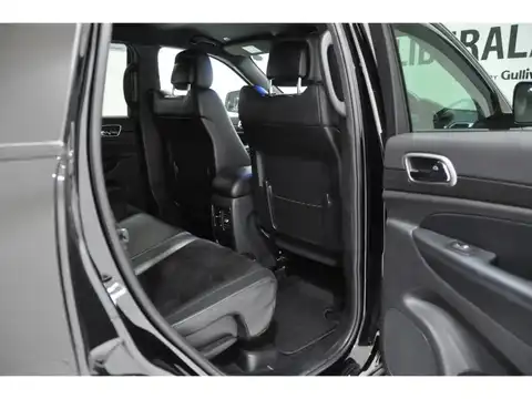 カタログ画像：ジープ・グランドチェロキー （JEEP GRAND CHEROKEE） アルティテュード 2017年3月 ABA-WK36TA 3600cc ダイアモンドブラッククリスタルパールコート 燃費9.6km / l 内装