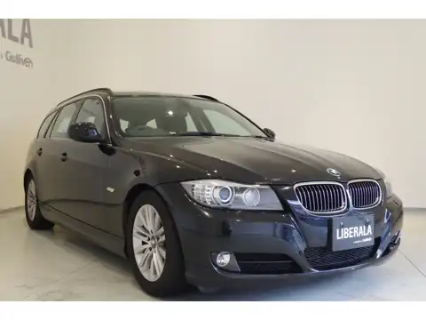 カタログ画像：３シリーズ （3 SERIES） ３２５ｉツーリング 2011年10月 LBA-UT25 3000cc ディープ・シー・ブルー（メタリック・カラー） 燃費11.4km / l メイン（その他）