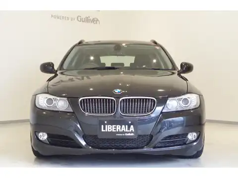 カタログ画像：３シリーズ （3 SERIES） ３２５ｉツーリング 2011年10月 LBA-UT25 3000cc ディープ・シー・ブルー（メタリック・カラー） 燃費11.4km / l フロント