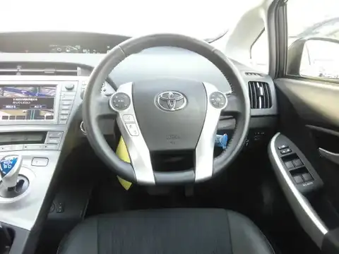 カタログ画像：プリウスＰＨＶ （PRIUS PHV） Ｇ 2012年11月 DLA-ZVW35 1800cc ダークブルーマイカ 燃費31.6km / l 内装