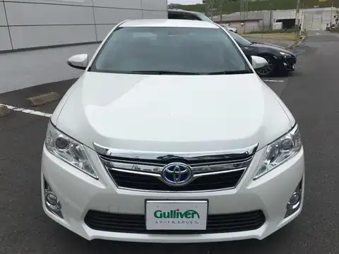 カタログ画像：カムリ （CAMRY） ハイブリッド レザーパッケージ 2012年9月 DAA-AVV50 2500cc ホワイトパールクリスタルシャイン 燃費23.4km / l フロント