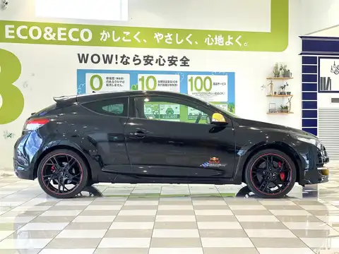 カタログ画像：メガーヌ （MEGANE） ルノー・スポール レッドブル・レーシング ＲＢ７ 2012年11月 ABA-DZF4R 2000cc ノワールエトワールＭ 外装