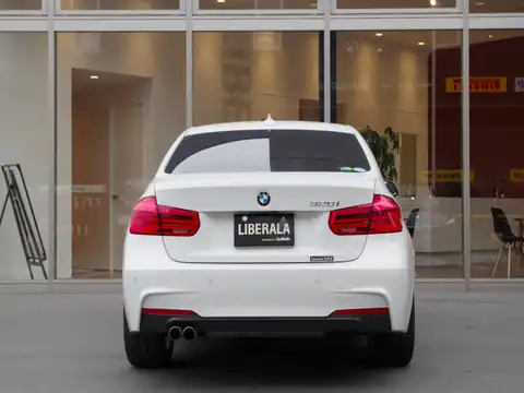 カタログ画像：３シリーズ （3 SERIES） ３２０ｉ Ｍスポーツ 2015年9月 DBA-8A20 2000cc アルピン・ホワイトⅢ バック