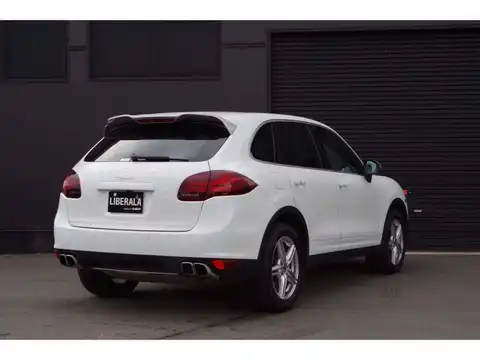 カタログ画像：カイエン （CAYENNE） カイエン プラチナエディション 2014年4月 ABA-92AM5502 3600cc ホワイト バック