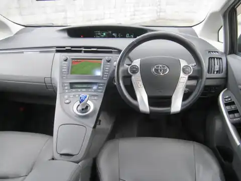 カタログ画像：プリウス （PRIUS） Ｇツーリングセレクション・レザーパッケージ 2009年5月 DAA-ZVW30 1800cc ブラック 燃費35.5km / l 内装