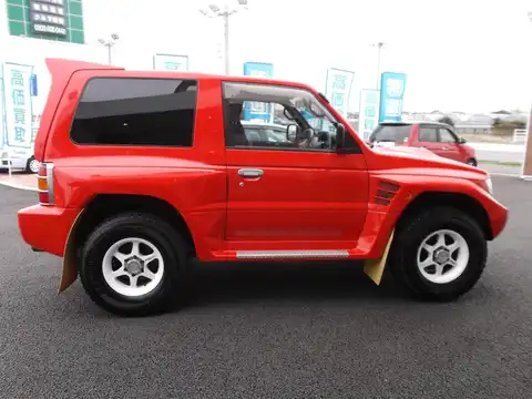 カタログ画像：パジェロ （PAJERO） エボリューション 1997年10月 E-V55W 3500cc パッションレッド（ソリッド塗装） 外装