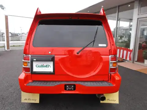 カタログ画像：パジェロ （PAJERO） エボリューション 1997年10月 E-V55W 3500cc パッションレッド（ソリッド塗装） バック