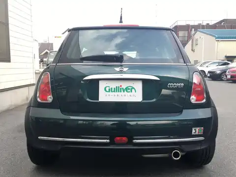 カタログ画像：ＭＩＮＩ （MINI） クーパー パークレーン 2006年7月 GH-RA16 1600cc ブリティッシュ・レーシング・グリーン（メタリック） 燃費13.4km / l バック
