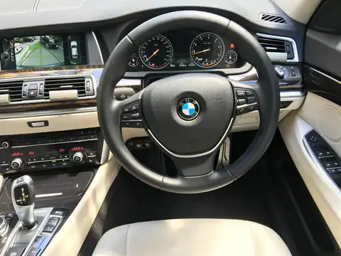 ＢＭＷ,５シリーズ,５５０ｉグランツーリスモ ラグジュアリー,2013年9月