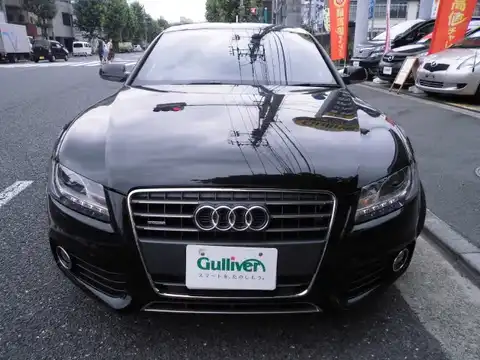 カタログ画像：Ａ５スポーツバック （A5 SPORTBACK） ２．０ＴＦＳＩクワトロ 2010年1月 ABA-8TCDNL 2000cc ファントムブラックパールエフェクト 燃費12.0km / l フロント