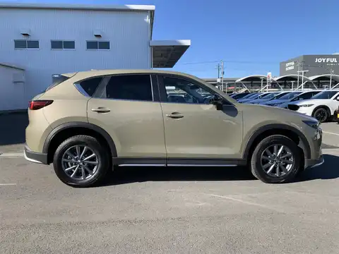 カタログ画像：ＣＸ－５ （CX-5） ＸＤ フィールドジャーニー 2021年12月 3DA-KF2P 2200cc ジルコンサンドメタリック 燃費16.6km / l 外装