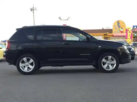 カタログ画像：ジープ・コンパス （JEEP COMPASS） スポーツ 2016年3月 ABA-MK4924 2400cc ブラッククリアコート 燃費10.7km / l 外装