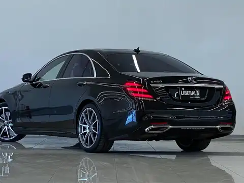 カタログ画像：Ｓクラス （S-CLASS） Ｓ４５０エクスクルーシブ 2019年1月 DAA-222058 3000cc マグネタイトブラック（Ｍ）orオブシディアンブラック（Ｍ） 燃費12.5km / l バック