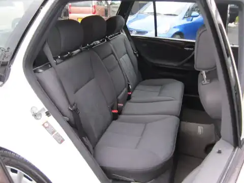 カタログ画像：Ｅクラスステーションワゴン （E-CLASS STATIONWAGON） Ｅ２４０ ステーションワゴン 2002年10月 GH-210262 2600cc 燃費8.9km / l 内装