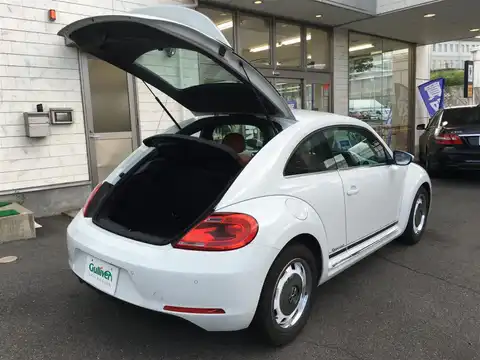 カタログ画像：ザ・ビートル （THE BEETLE） スペシャル・バグ 2014年9月 DBA-16CBZ 1200cc ピュアホワイト 燃費17.6km / l 内装