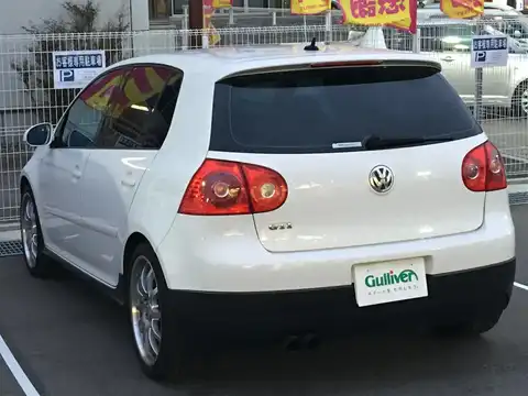 カタログ画像：ゴルフ （GOLF） ＧＴＩ 2007年1月 GH-1KAXX 2000cc キャンディホワイト 燃費12.6km / l バック