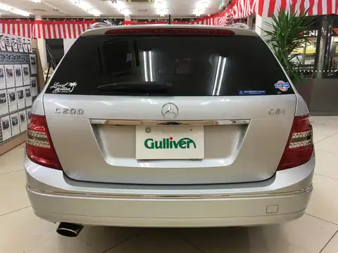 カタログ画像：Ｃクラスステーションワゴン （C-CLASS STATIONWAGON） Ｃ２００ ＣＧＩブルーエフィシェンシー ステーションワゴン アバンギャルド 2010年2月 DBA-204248 1800cc イリジウムシルバー 燃費11.6km / l バック