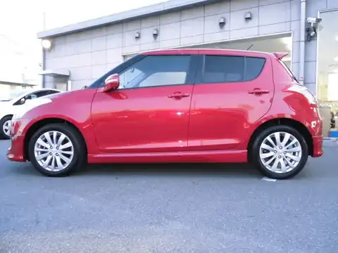 カタログ画像：スイフト （SWIFT） ＲＳ 2012年11月 DBA-ZC72S 1200cc アブレイズレッドパール２ 燃費19.4km / l 外装