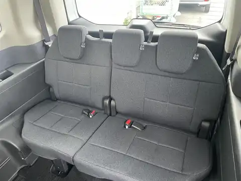 カタログ画像：ステップワゴン （STEPWAGON） ｅ：ＨＥＶエアー 2023年4月 6AA-RP8 2000cc プラチナホワイト・パール 燃費20.0km / l 内装