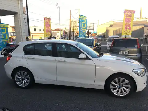 カタログ画像：１シリーズ （1 SERIES） １２０ｉ スタイル 2014年4月 DBA-1A16 1600cc ミネラル・ホワイト（メタリック・カラー） 燃費16.6km / l 外装