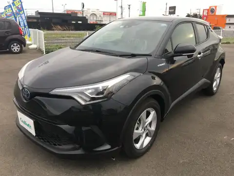 カタログ画像：Ｃ－ＨＲ （C-HR） Ｓ ＬＥＤエディション 2017年11月 DAA-ZYX10 1800cc ブラックマイカ 燃費30.2km / l フロント