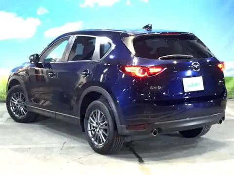 カタログ画像：ＣＸ－５ （CX-5） ２０Ｓ スマートエディション 2020年5月 6BA-KFEP 2000cc ディープクリスタルブルーマイカ 燃費14.6km / l バック