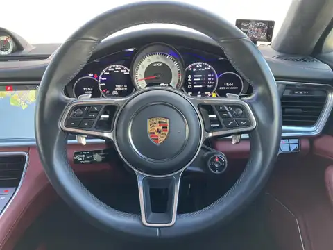 カタログ画像：パナメーラ （PANAMERA） パナメーラ ＧＴＳ 2020年8月 3BA-G2MR 4000cc ホワイトorキャララホワイトメタリック 内装