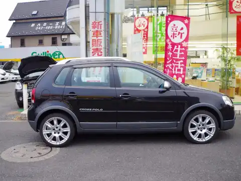 カタログ画像：ポロ （POLO） クロスポロ 2008年1月 ABA-9NBTS 1600cc ブラックマジックパールエフェクト 燃費14.4km / l 外装