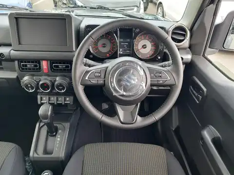 カタログ画像：ジムニーノマド （JIMNY NOMADE） ＦＣ 2025年4月 3BA-JC74W 1500cc ブルーイッシュブラックパール4 燃費13.6km / l 内装