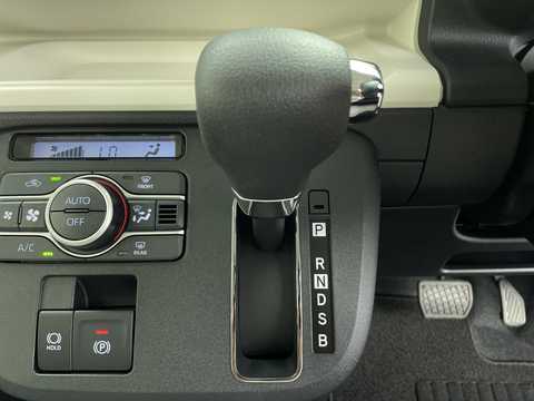 カタログ画像：ムーヴキャンバス （MOVE CANBUS） セオリーＧ 2025年6月 5BA-LA850S 660cc サンドベージュメタリック 燃費22.9km / l 内装