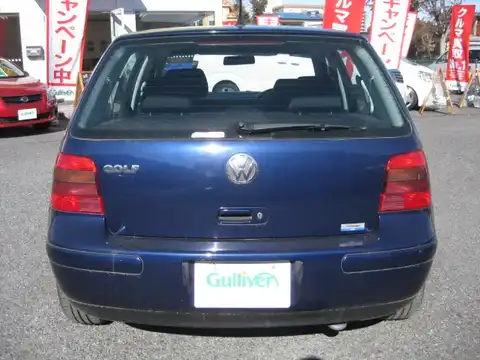 カタログ画像：ゴルフ （GOLF） Ｌ プラス（ＭＭＳ） 2003年8月 GH-1JAZJ 2000cc インディゴブルーパールエフェクト 燃費10.0km / l バック