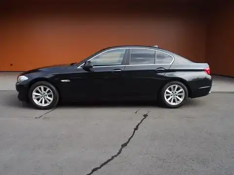 カタログ画像：５シリーズ （5 SERIES） ５２３ｉ ハイラインパッケージ 2010年7月 DBA-FP25 2500cc ブラック・サファイア・メタリック 燃費11.2km / l 外装