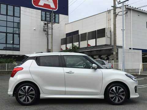 カタログ画像：スイフト （SWIFT） ＸＲリミテッド 2019年10月 DBA-ZC83S 1200cc ピュアホワイトパール 燃費22.6km / l 外装