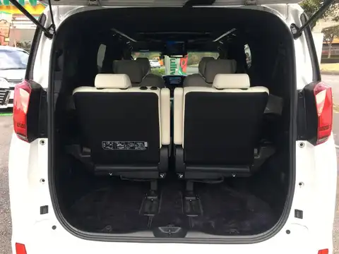 カタログ画像：アルファードハイブリッド （ALPHARD HYBRID） ハイブリッド エグゼクティブラウンジＳ 2020年1月 6AA-AYH30W 2500cc ラグジュアリーホワイトパールクリスタルシャインガラスフレークorホワイトパールクリスタルシャイン 燃費14.8km / l 内装