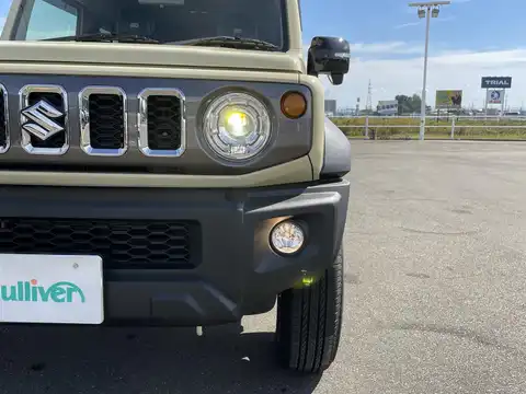 カタログ画像：ジムニー （JIMNY） ＸＧ 2025年11月 3BA-JB64W 660cc 燃費14.3km / l メイン