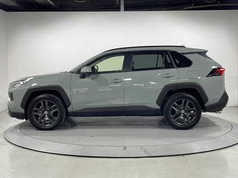 カタログ画像：ＲＡＶ４ （RAV4） アドベンチャー 2024年12月 6BA-MXAA54 2000cc アッシュグレーメタリック×アーバンカーキ 燃費15.2km / l 外装