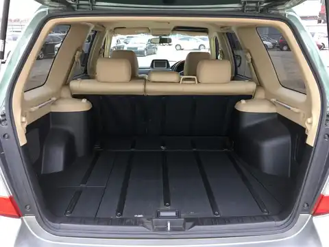 カタログ画像：フォレスター （FORESTER） Ｌ．Ｌ．Ｂｅａｎエディション 2005年1月 CBA-SG5 2000cc エバーグリーン・メタリック／カーボングレー・メタリック 燃費13.0km / l 内装