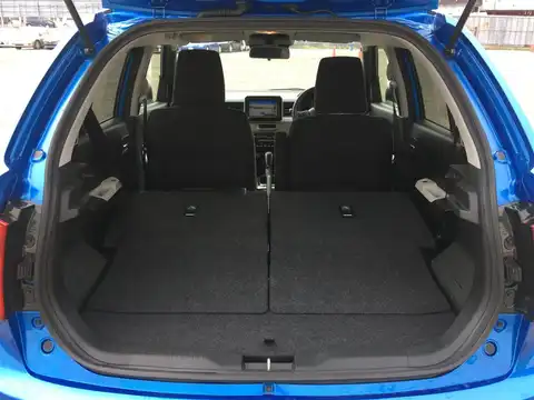 カタログ画像：イグニス （IGNIS） ハイブリッドＭＺ セーフティパッケージ装着車 2017年9月 DAA-FF21S 1200cc 燃費28.0km / l 内装
