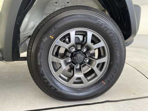 カタログ画像：ジムニー （JIMNY） ＸＧ 2025年11月 3BA-JB64W 660cc 燃費14.3km / l メイン