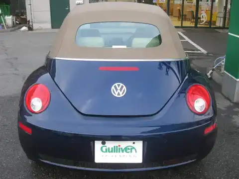 カタログ画像：ニュービートルカブリオレ （NEW BEETLE CABRIOLET） ＬＺ 2008年1月 ABA-1YAZJ 2000cc シャドーブルーメタリック 燃費10.6km / l バック