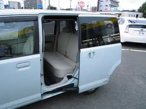 カタログ画像：ｅＫワゴン （EK WAGON） ＭＳ 2009年8月 DBA-H82W 660cc ミントグリーンソリッド 外装