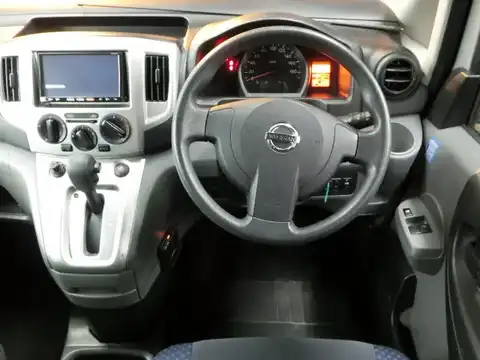 カタログ画像：ＮＶ２００バネットワゴン （NV200VANETTE WAGON） １６Ｘ－３Ｒ 2014年4月 DBA-M20 1600cc ブリリアントシルバー（Ｍ） 燃費12.8km / l 内装