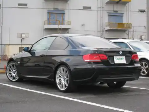 カタログ画像：３シリーズ （3 SERIES） ３２０ｉクーペ Ｍスポーツパッケージ 2008年11月 ABA-WA20 2000cc 燃費12.8km / l バック