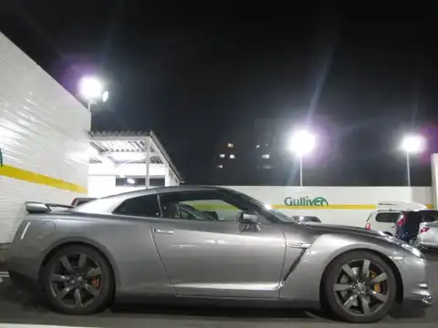 カタログ画像：ＧＴ－Ｒ （GT-R） ＧＴ－Ｒ スペックＶ 2009年2月 CBA-R35 3800cc ダークメタルグレー（Ｍ） 燃費8.3km / l 外装