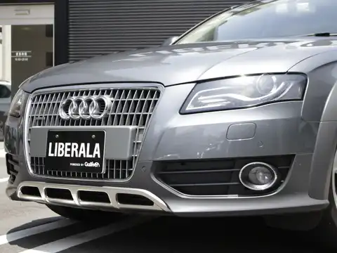 カタログ画像：Ａ４オールロードクワトロ （A4 ALLROAD QUATTRO） ベースグレード 2011年8月 ABA-8KCDNA 2000cc モンスーングレー 燃費10.4km / l 外装